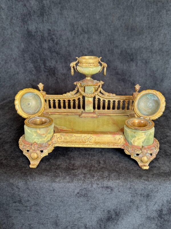 Antique French Onyx and bronze ink well with 2 ink pots - Image 2
